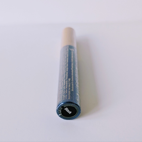 SeneGence VolumeIntense Mascara - Picture 4 of 7